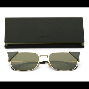 ❤️SOLD❤️ NEW FENDI Iridia Cat Eye Sunglasses